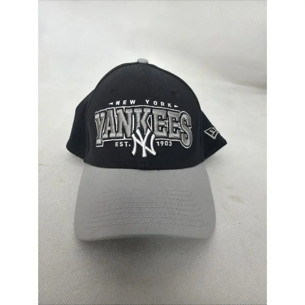New Era 39THIRTY New York Yankees Hat Cap Large Logo Size Large /XLarge MLB